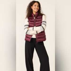 SAVE THE DUCK Women's Lynn Vegan Down Lightweight Puffer Vest in Burgundy Scandi